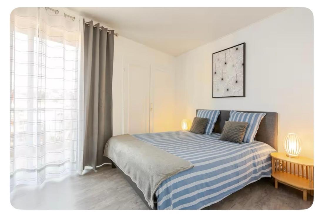 APPARTEMENT 2 PIECES bord de mer entièrement rénové Saint-Raphaël Esterno foto